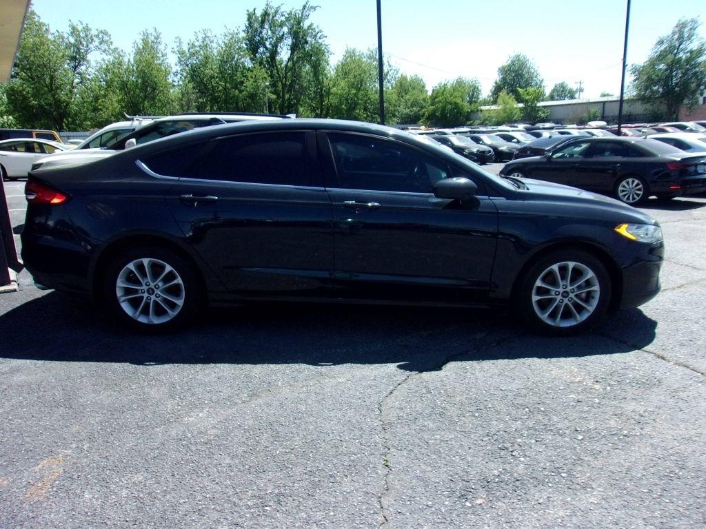 Ford Fusion SE 2020