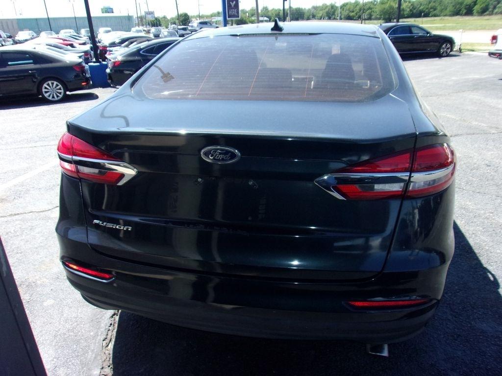 Ford Fusion SE 2020