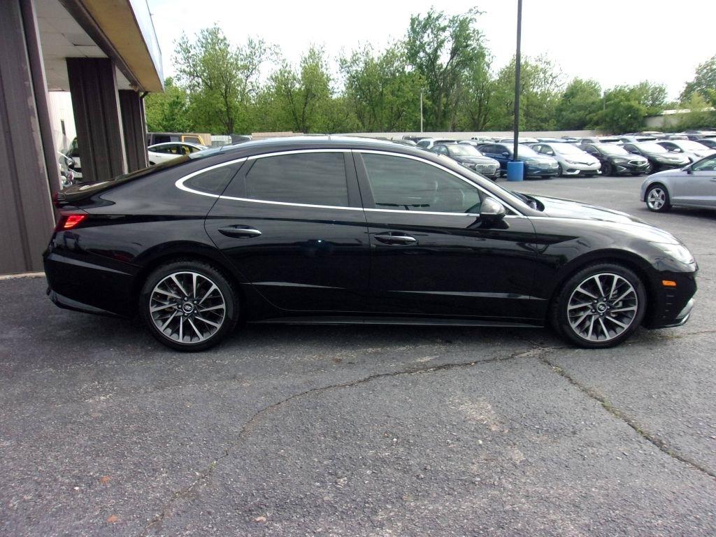 Hyundai Sonata Limited 2022