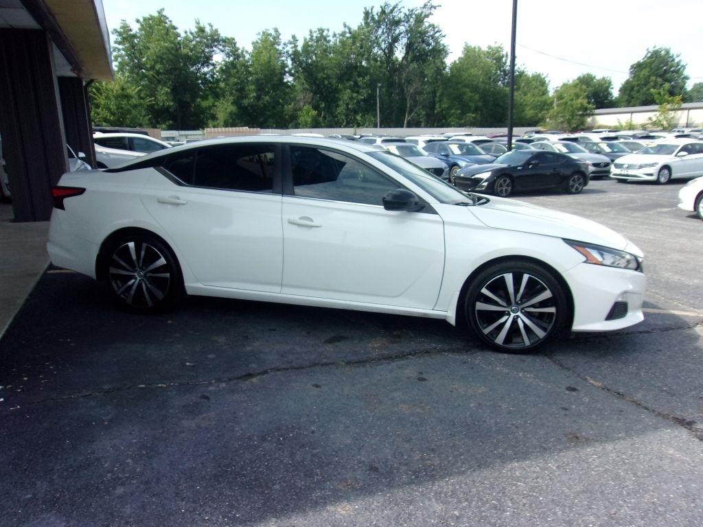 Nissan Altima 2.5 SR 2022