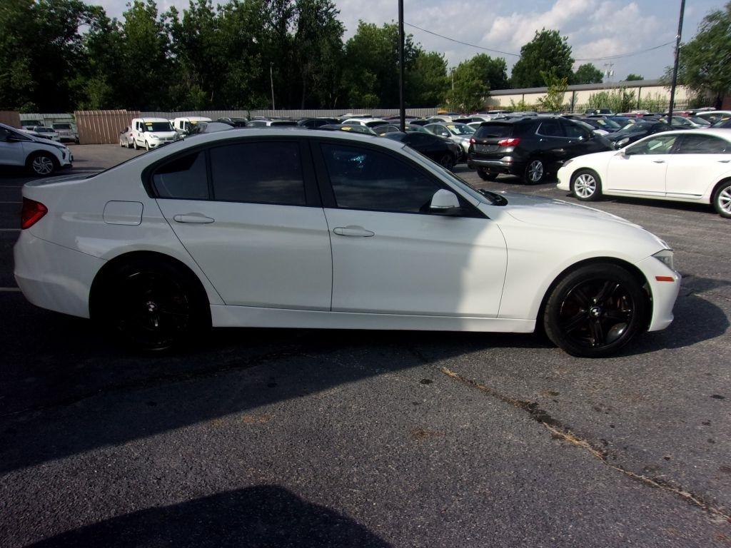 BMW 3-Series 328i Sedan 2015