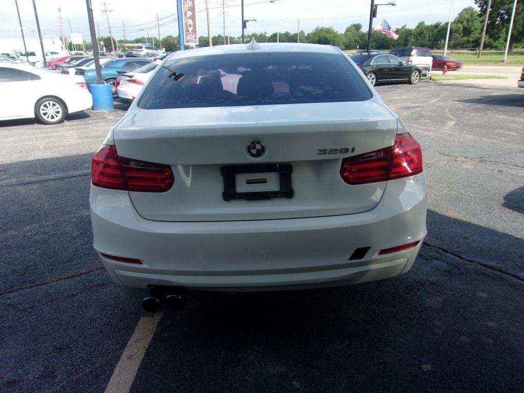 BMW 3-Series 328i Sedan 2015