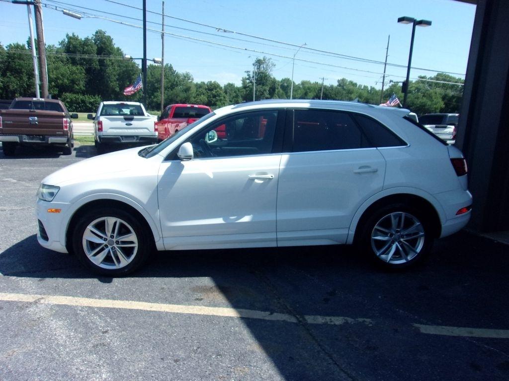 Audi Q3 2.0T quattro Premium Plus 2016