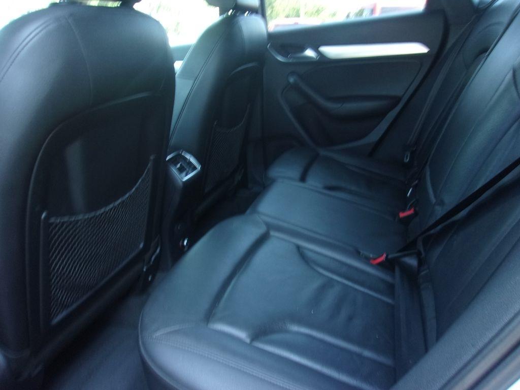 Audi Q3 2.0T quattro Premium Plus 2016