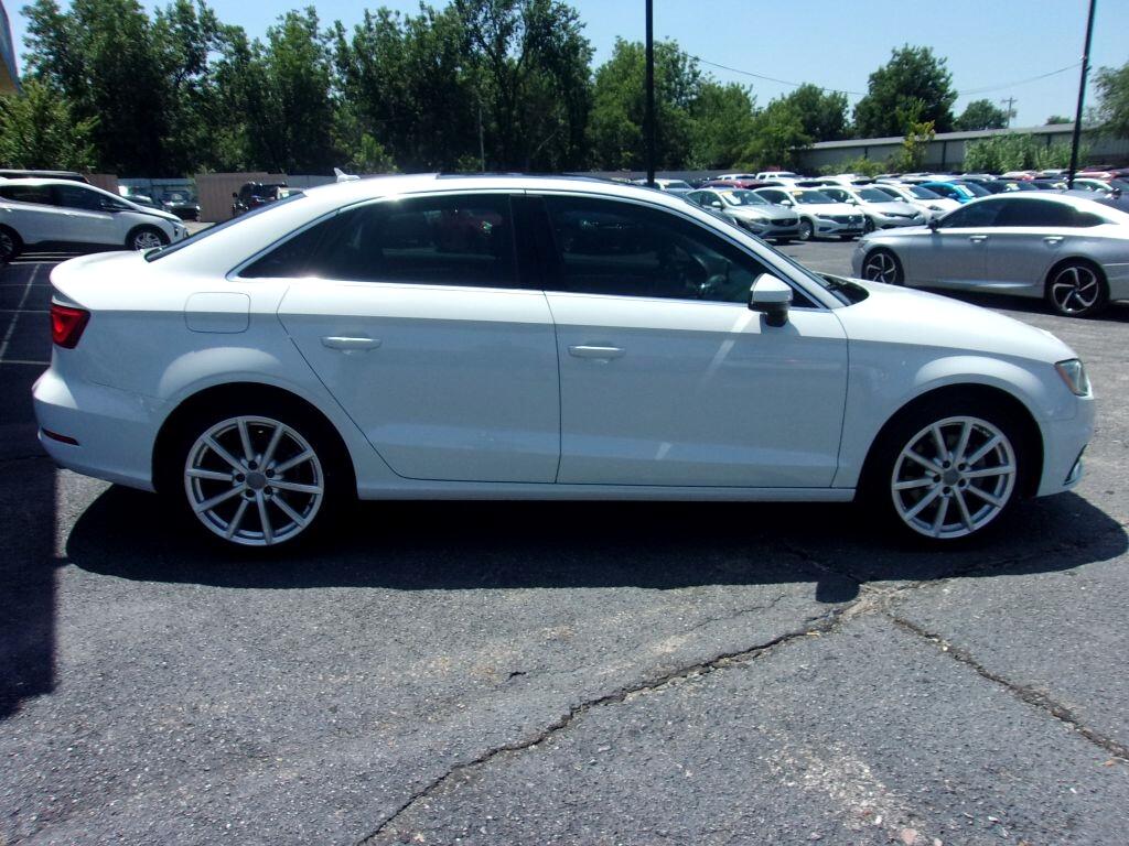 2015 Audi A3 Premium Plus photo 4