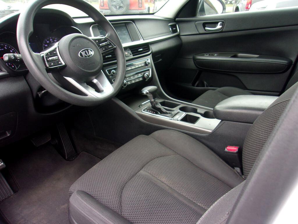 2020 Kia Optima LX photo 8