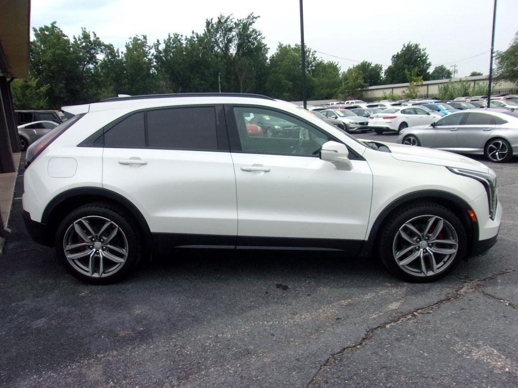 Cadillac XT4 Sport AWD 2021