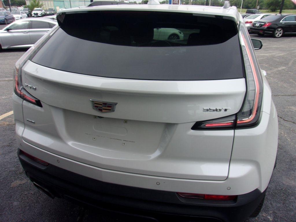 Cadillac XT4 Sport AWD 2021