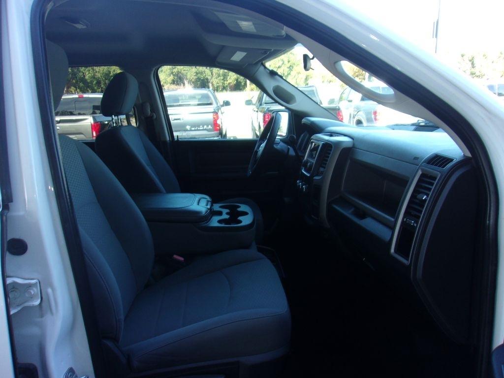 RAM 2500 Tradesman Crew Cab LWB 2WD 2016