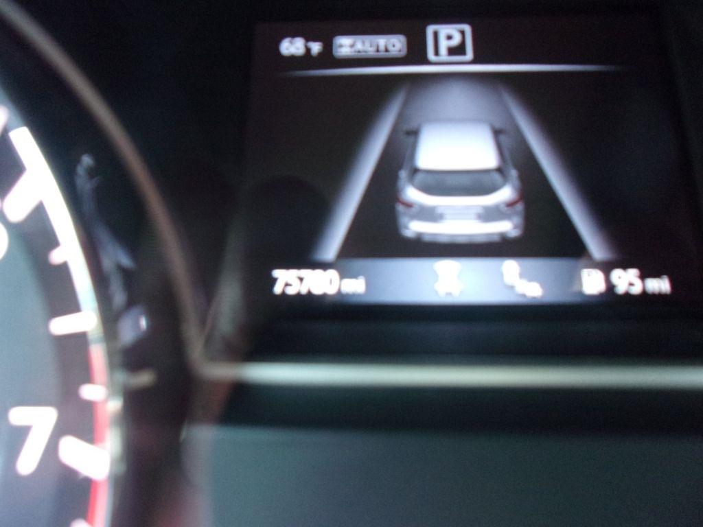 Nissan Pathfinder SV 4WD 2019