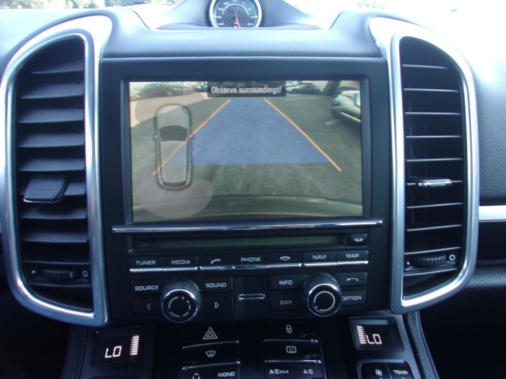 Porsche Cayenne Base 2012 Porsche Cayenne Base 2012