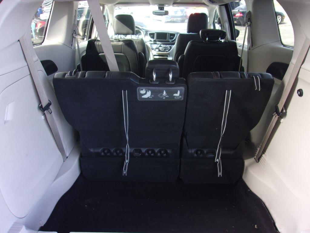 Chrysler Pacifica Touring-L 2020