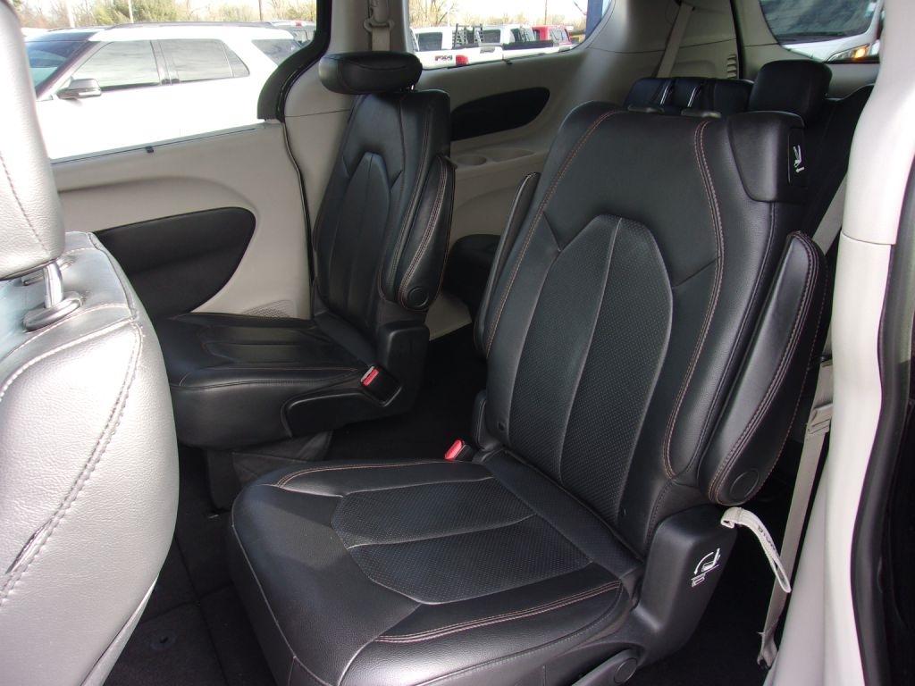 Chrysler Pacifica Touring-L 2020
