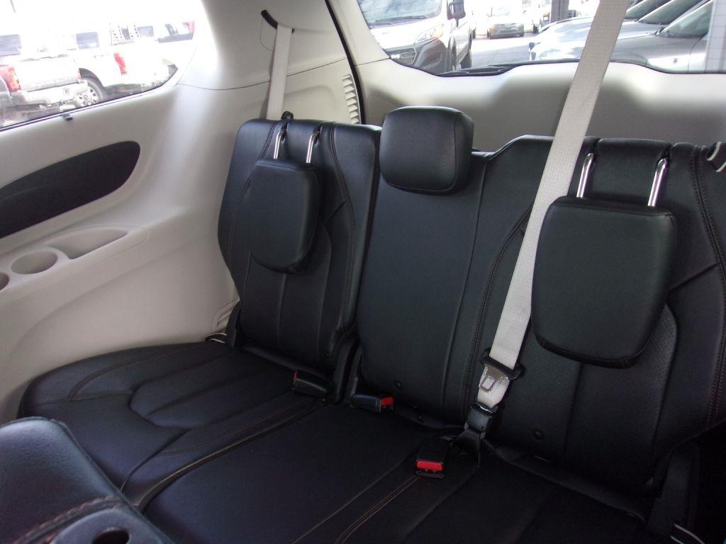 Chrysler Pacifica Touring-L 2020