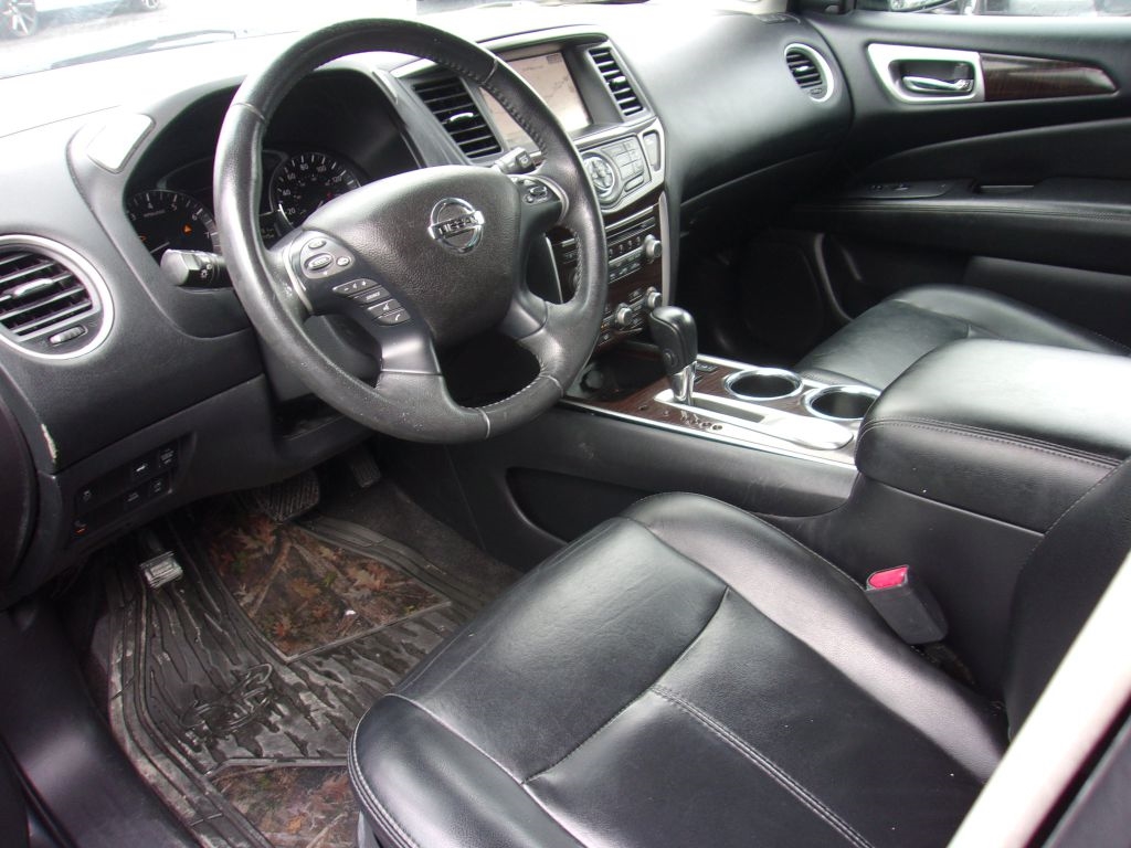 Nissan Pathfinder S 2WD 2015 Nissan Pathfinder S 2WD 2015