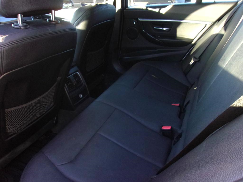 BMW 3-Series 330i xDrive SULEV Sedan 2017 BMW 3-Series 330i xDrive SULEV Sedan 2017