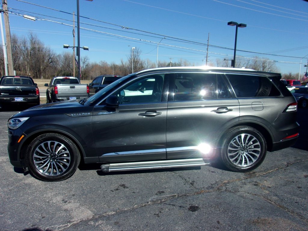 2020 Lincoln Aviator Reserve photo 2