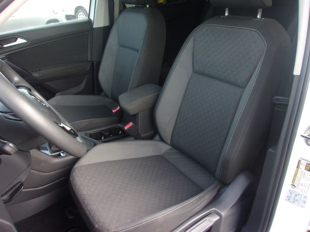 Volkswagen Tiguan S 2021