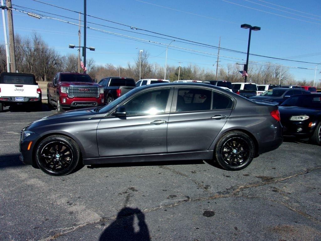 BMW 3-Series 320i xDrive Sedan 2016