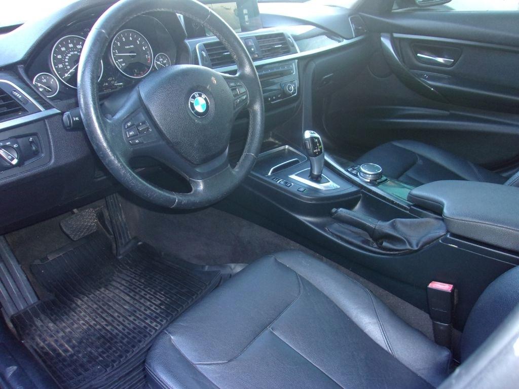 BMW 3-Series 320i xDrive Sedan 2016