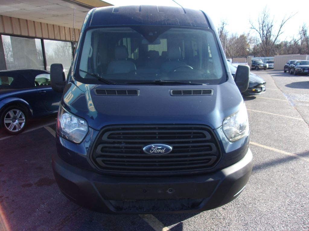 Ford Transit 150 Wagon Med. Roof XL w/Sliding Pass. 130-in. WB 2019