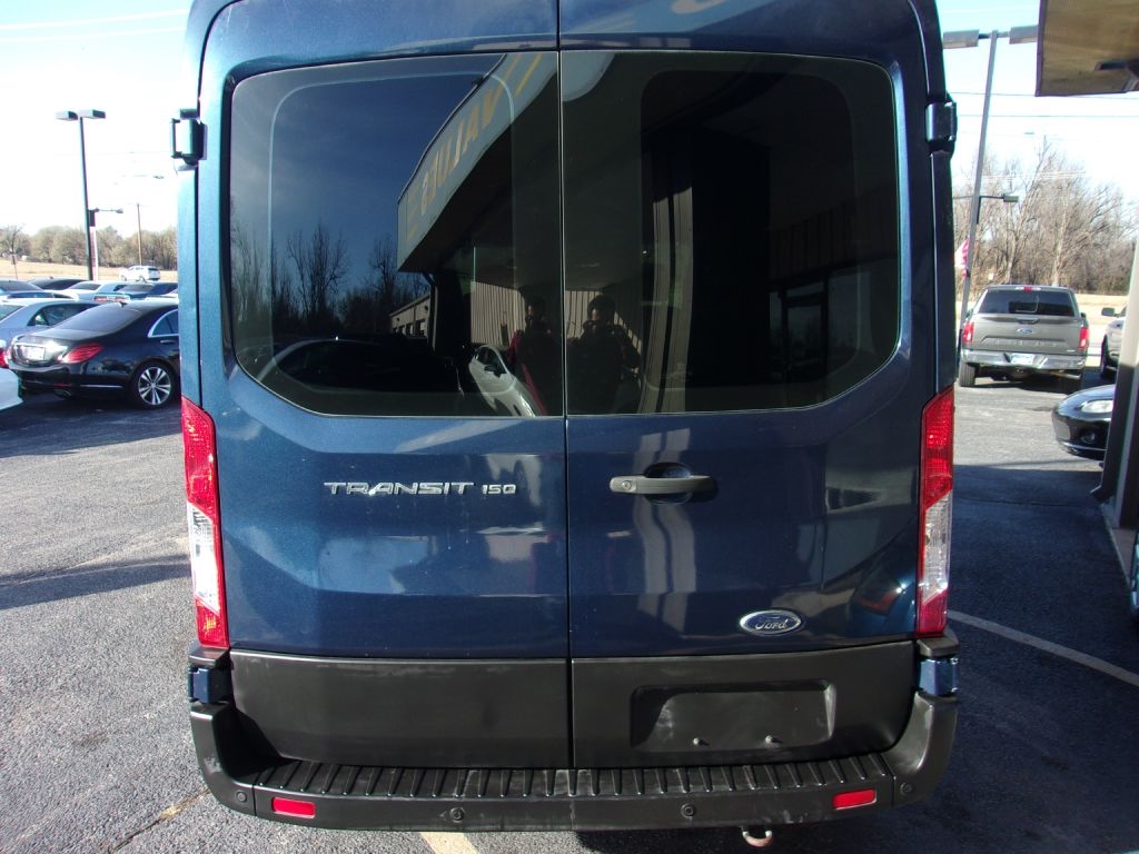 Ford Transit 150 Wagon Med. Roof XL w/Sliding Pass. 130-in. WB 2019