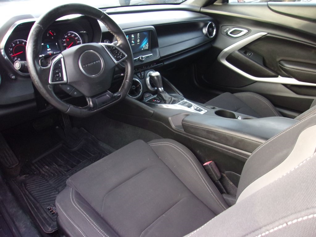 Chevrolet Camaro 1LT Coupe 8A 2018