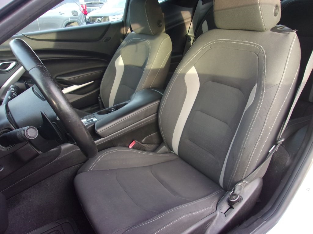 Chevrolet Camaro 1LT Coupe 8A 2018