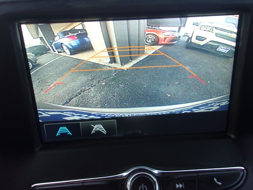 Chevrolet Camaro 1LT Coupe 8A 2018