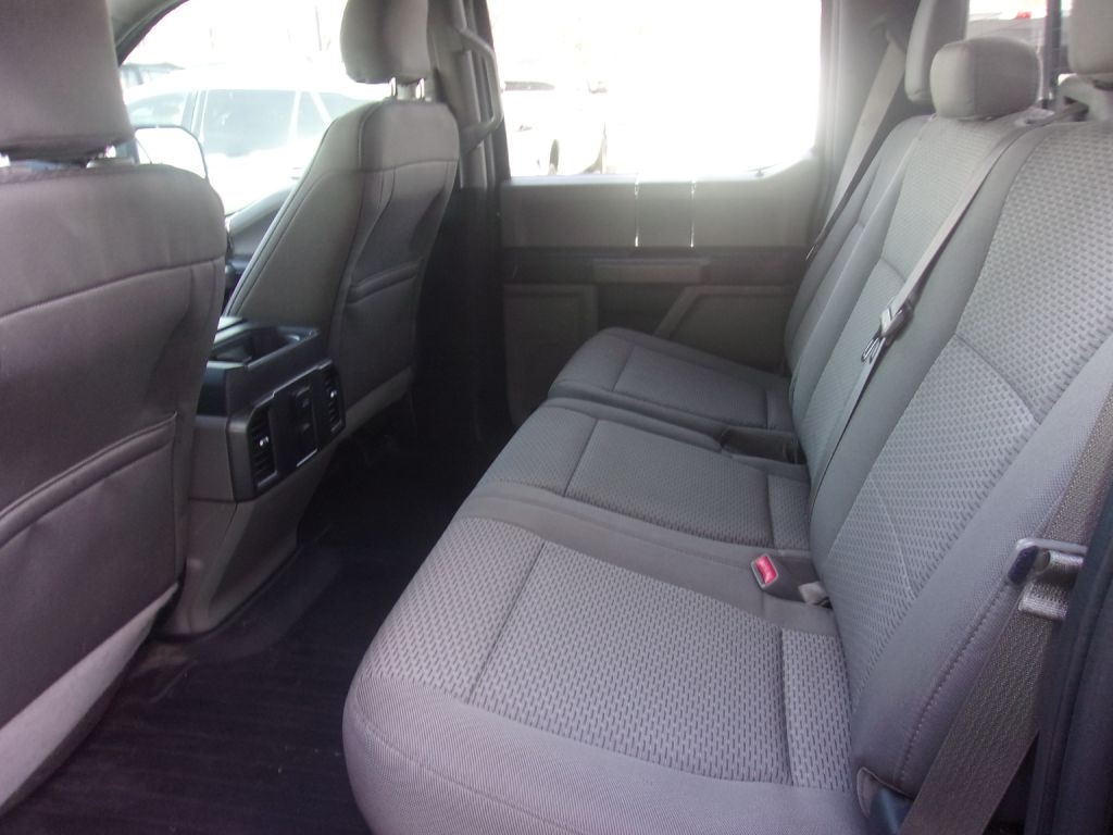 Ford F-150 XL SuperCrew 5.5-ft. Bed 4WD 2016