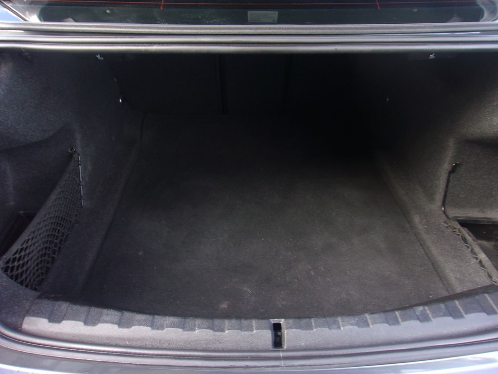 BMW 3-Series 330i 2019