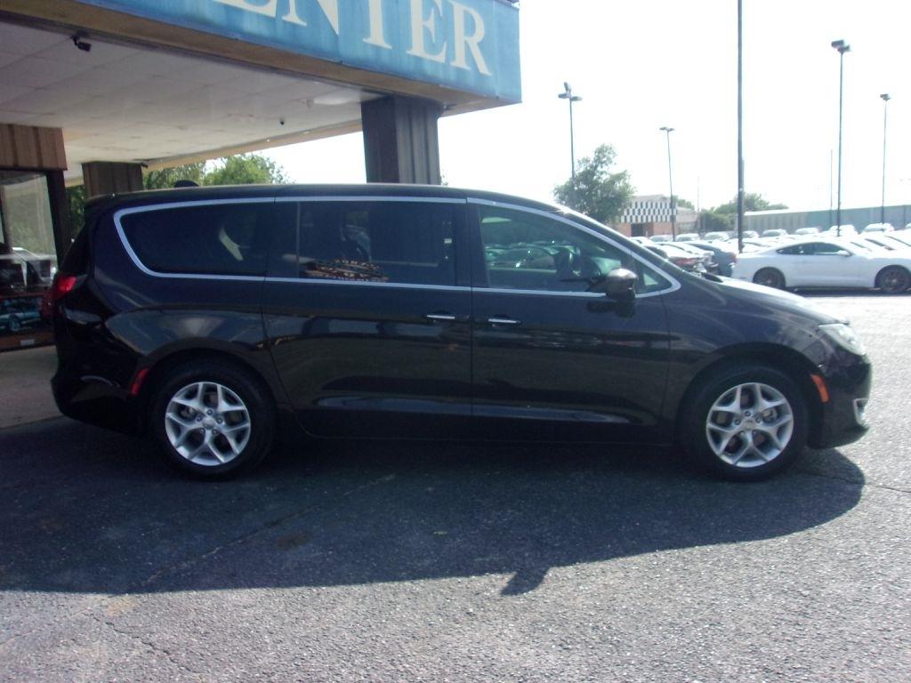 Chrysler Pacifica Touring Plus 2018