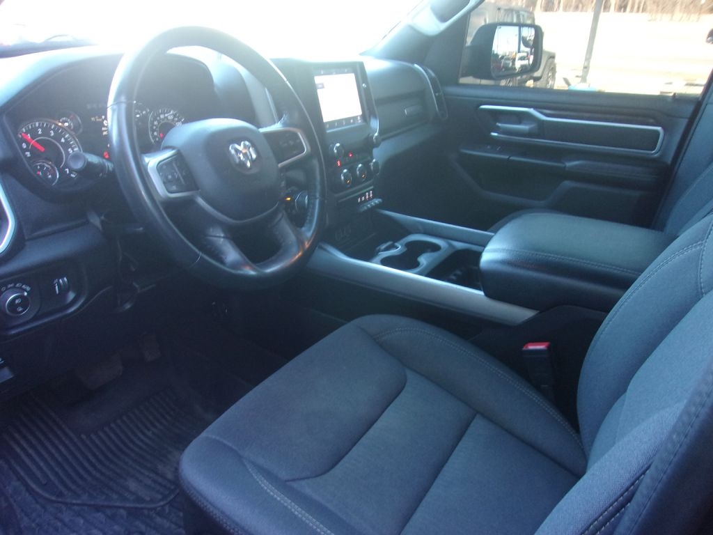 RAM 1500 Big Horn Crew Cab SWB 4WD 2023