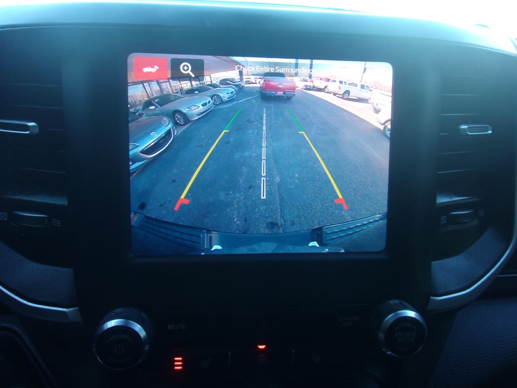 RAM 1500 Big Horn Crew Cab SWB 4WD 2023