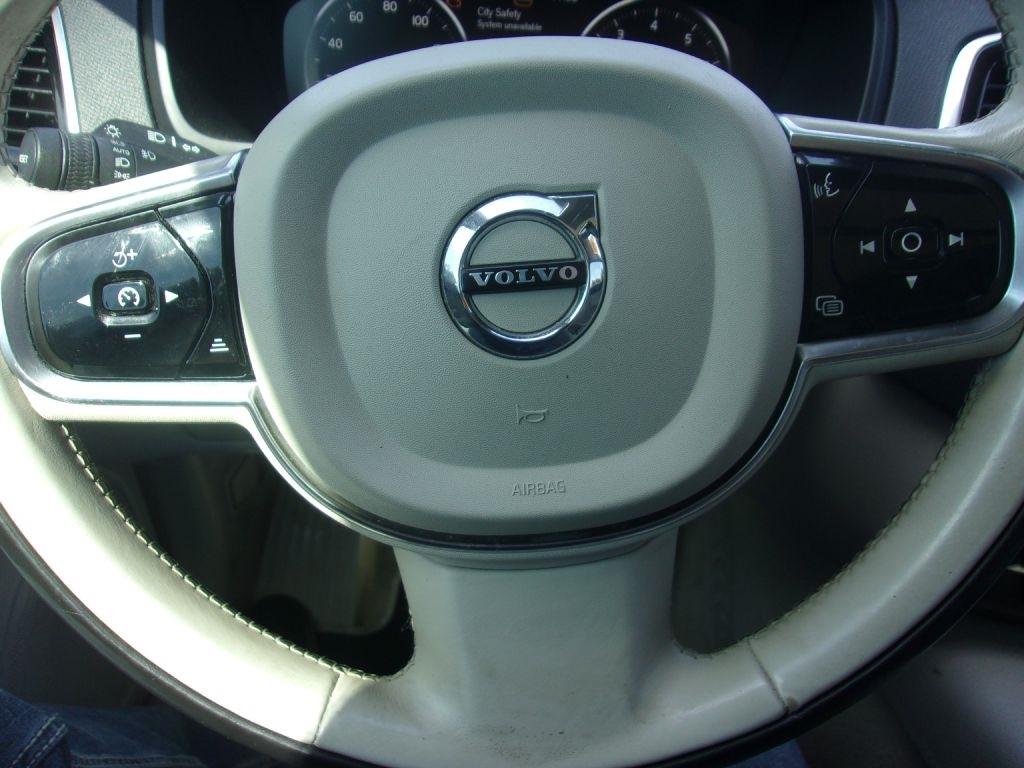 Volvo XC90 T6 Momentum AWD 2016
