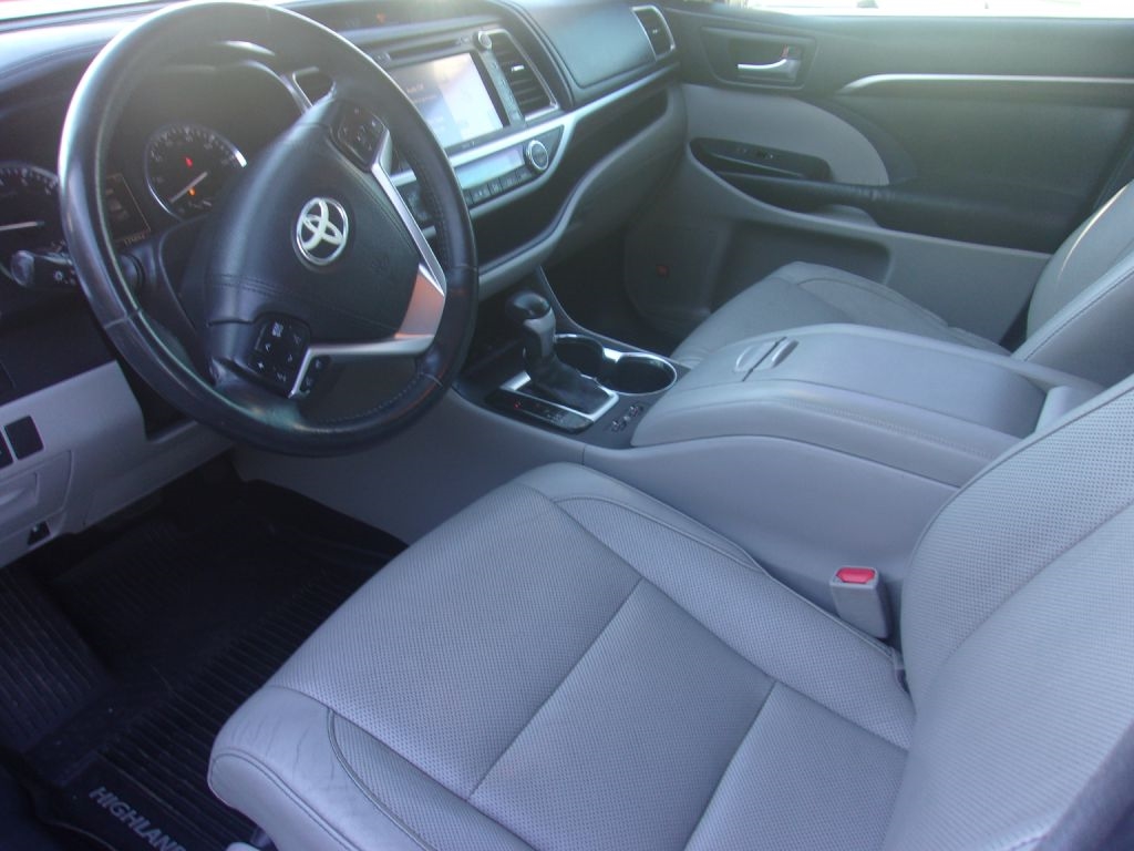 Toyota Highlander Limited AWD V6 2015