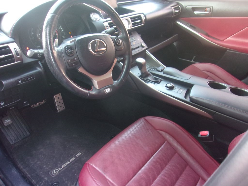 Lexus IS 250 RWD 2015