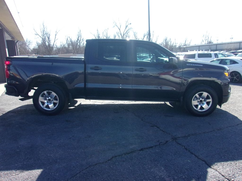 Chevrolet Silverado 1500 Custom Crew Cab 2WD 2023