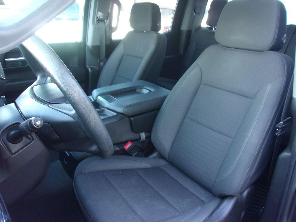 Chevrolet Silverado 1500 Custom Crew Cab 2WD 2023