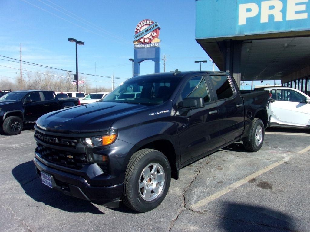 Chevrolet Silverado 1500 Custom Crew Cab 2WD 2023