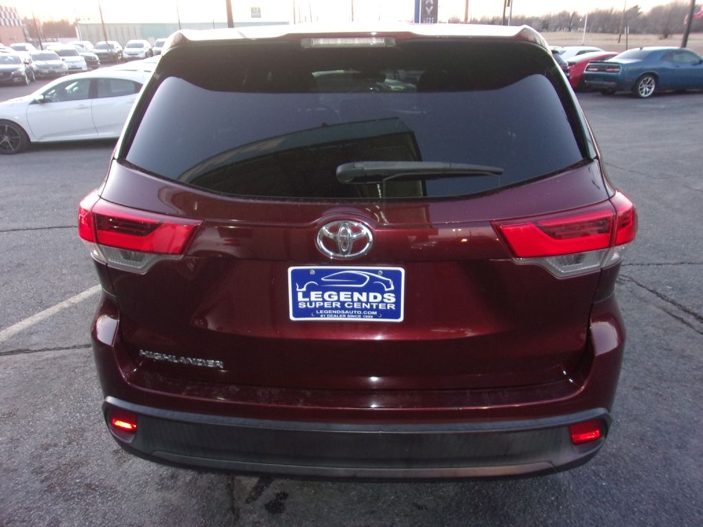 Toyota Highlander LE FWD I4 2017