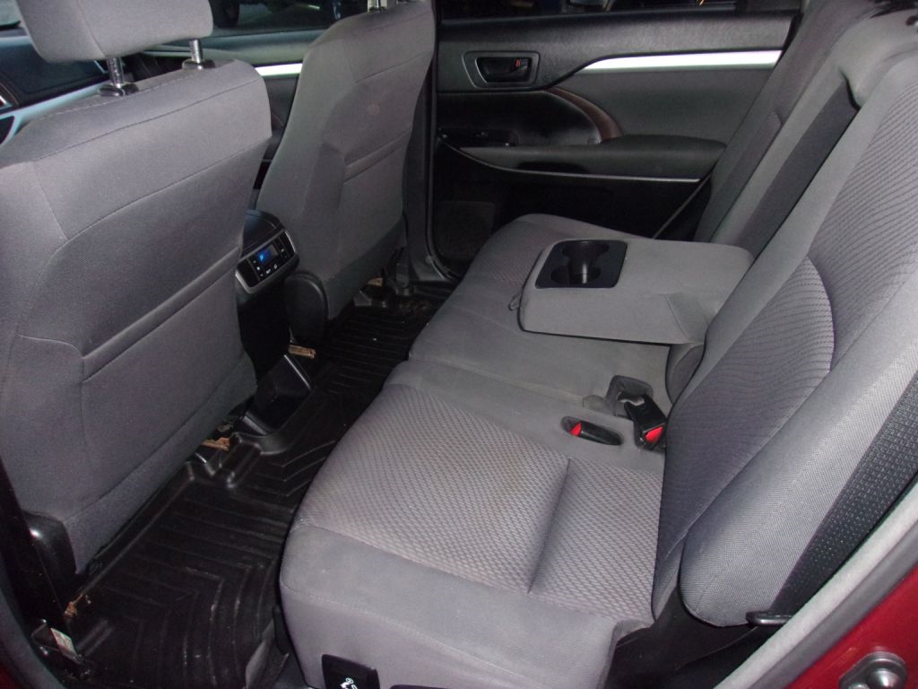 Toyota Highlander LE FWD I4 2017