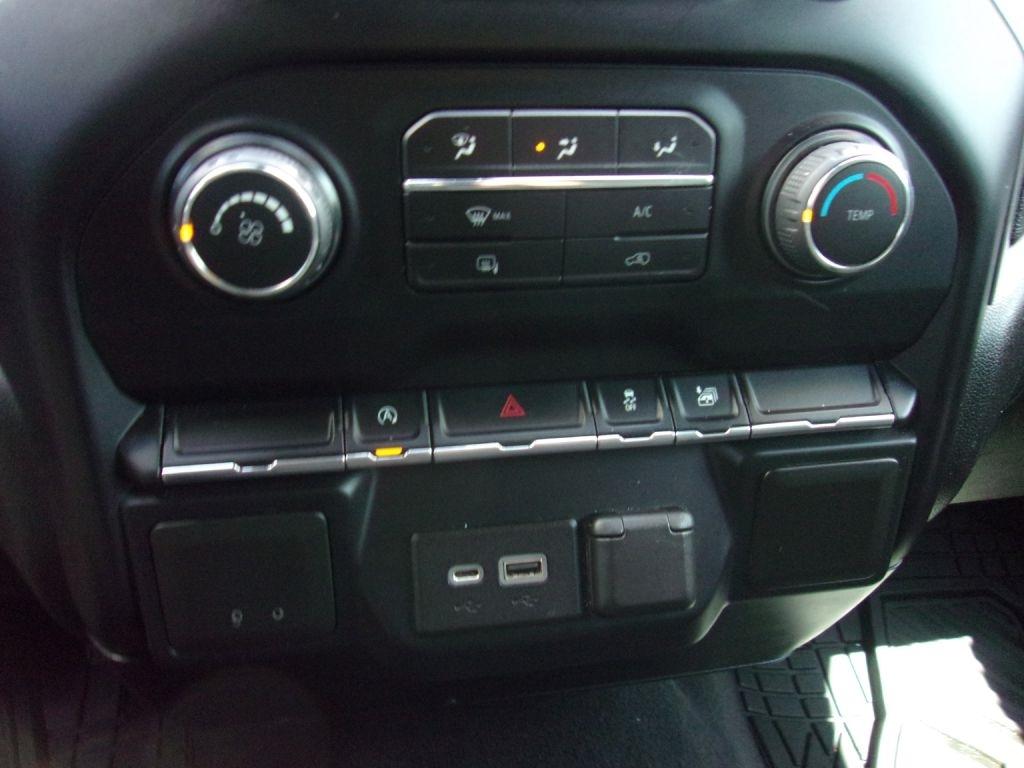 Chevrolet Silverado 1500 LT Double Cab 4WD 2020