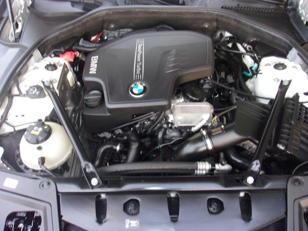 BMW 5-Series 528i 2016