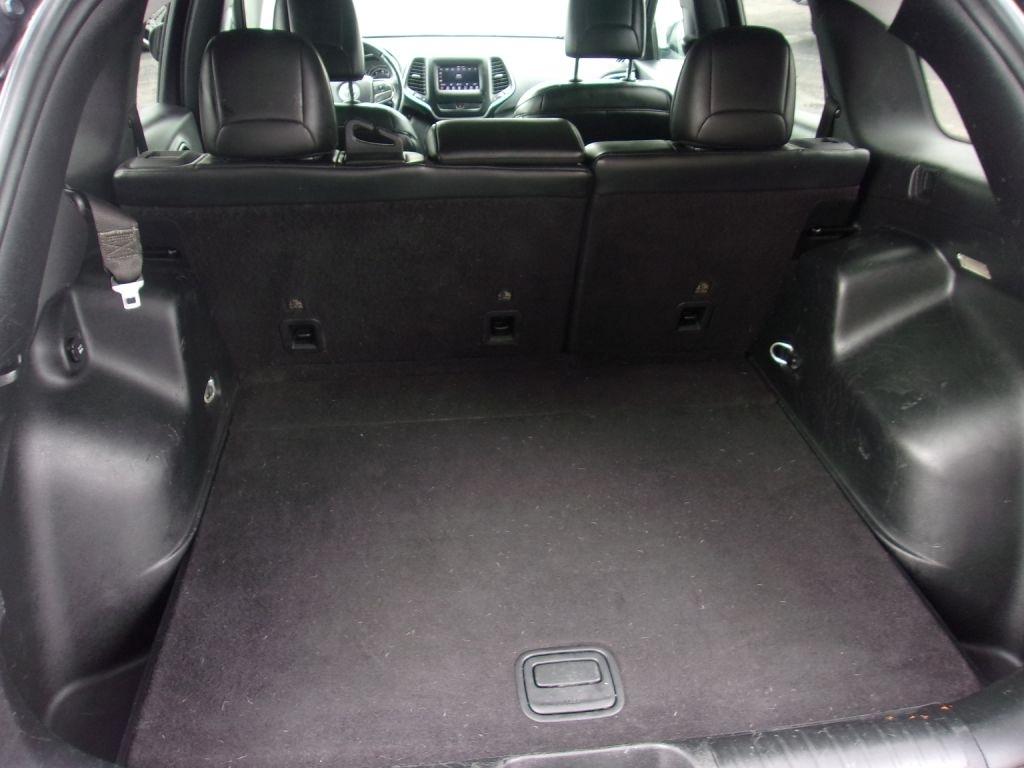 Jeep Cherokee Latitude Plus FWD 2019