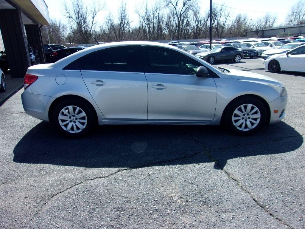 Chevrolet Cruze 2LS 2011