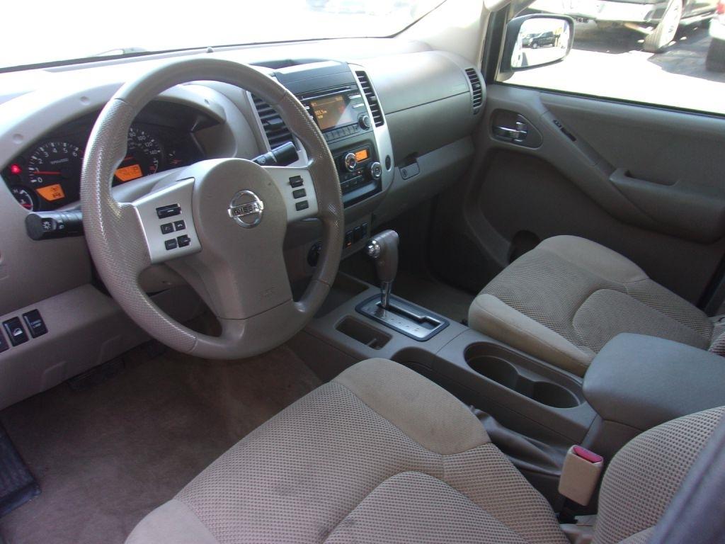 Nissan Frontier SV Crew Cab 4WD LWB 2014