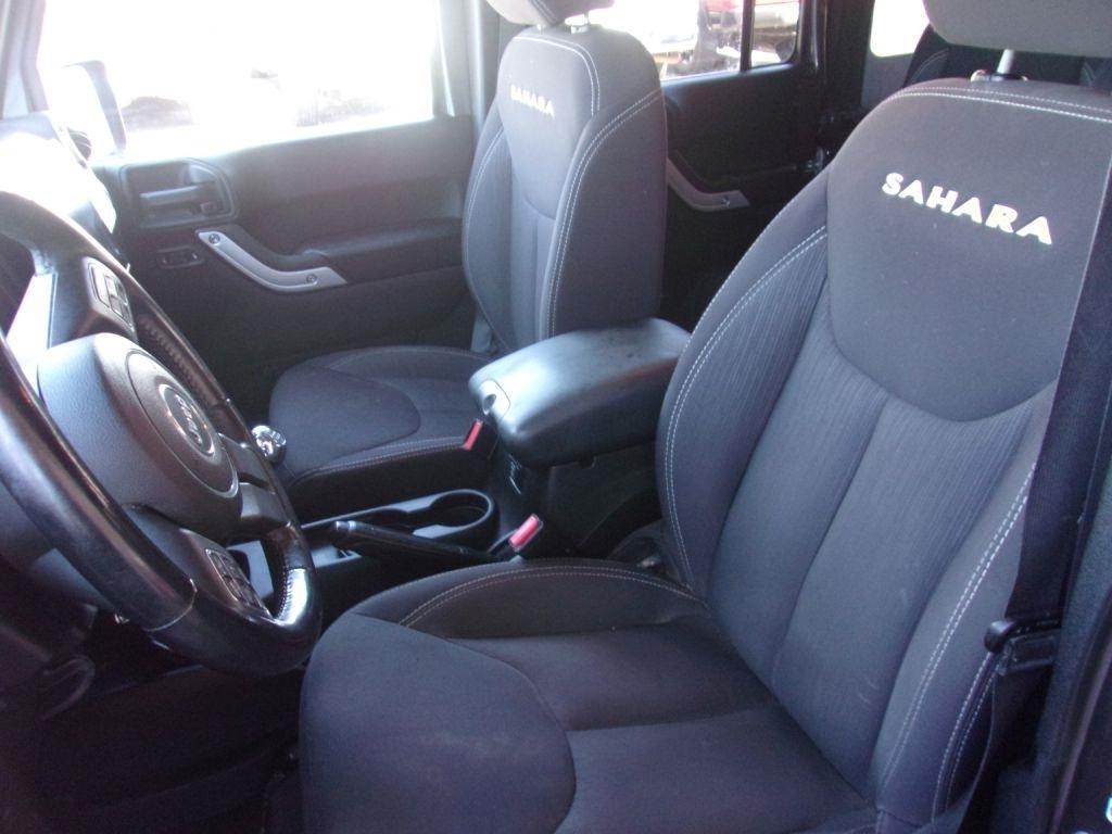 Jeep Wrangler Unlimited Sahara 4WD 2014