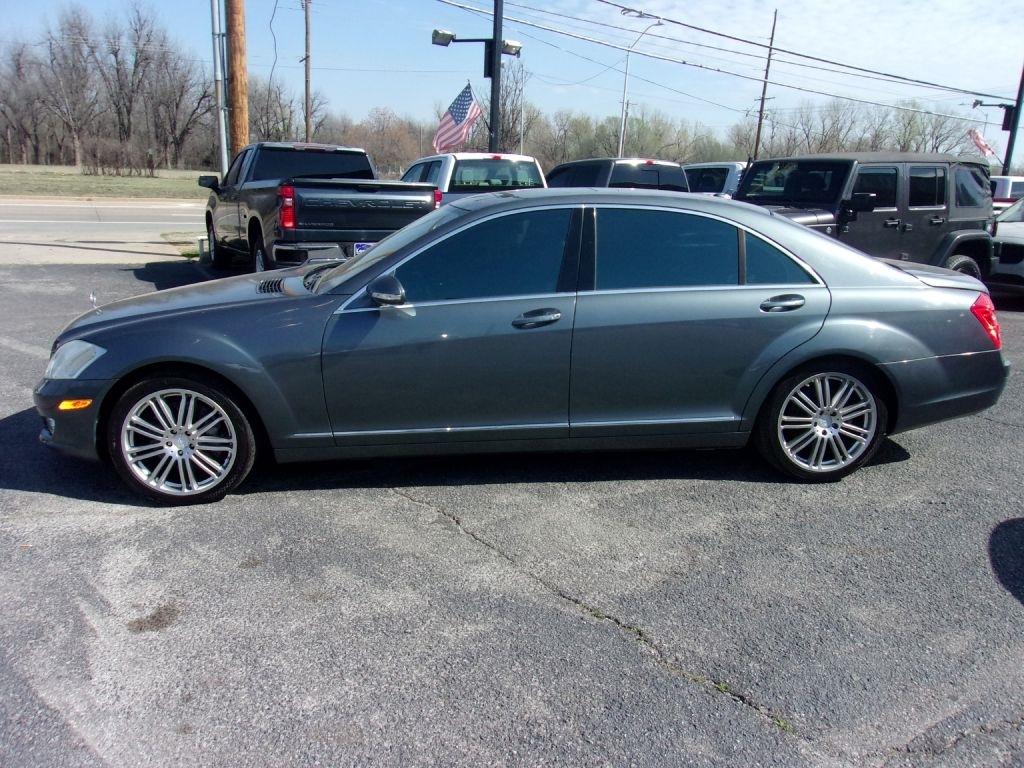 Mercedes-Benz S-Class S550 4MATIC 2009