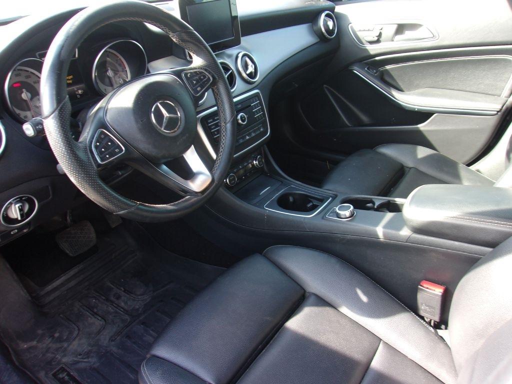 Mercedes-Benz GLA-Class GLA250 2017